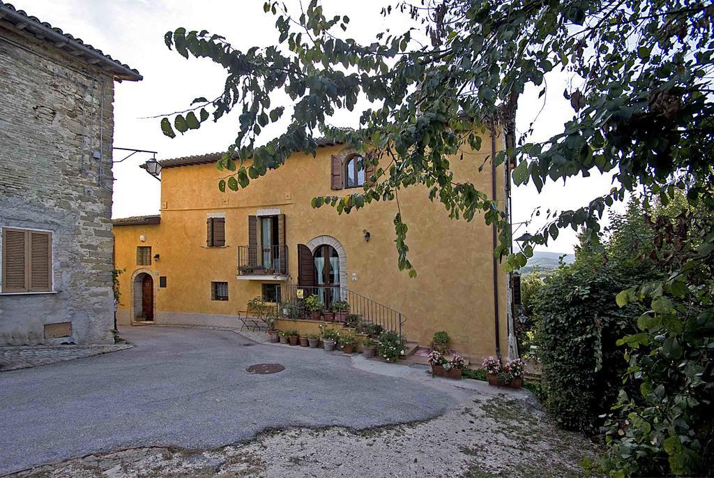 Casale Del Monsignore Spoleto Buitenkant foto