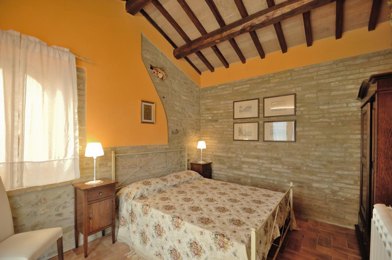 Casale Del Monsignore Spoleto Buitenkant foto